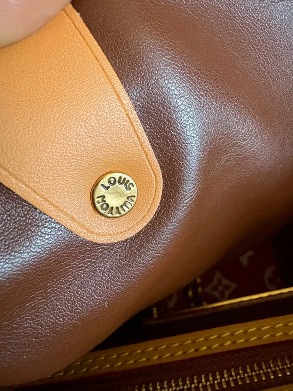 Fashion Top Quality P9 Speedy 30 Calfskin Leather Satchel - Picture 16 of 16